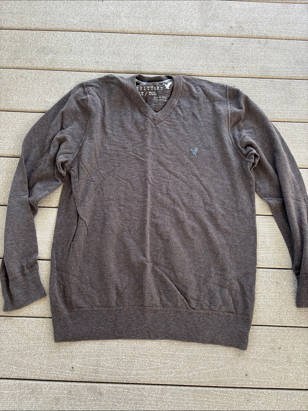 Aeropostale Men’s V-Neck Sweater in Dark Charcoal